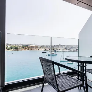 Hotell The Londoner, Sliema